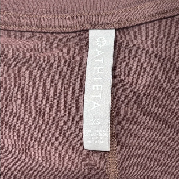 Athleta Sleeveless Too Size XS - Picture 3 of 4